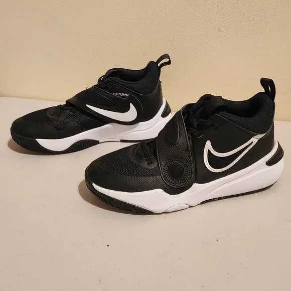 Nike Hustle D 11 Junior Boys Sz 5 Basketball Sneakers DV8996-002 Black & White - Picture 4 of 9